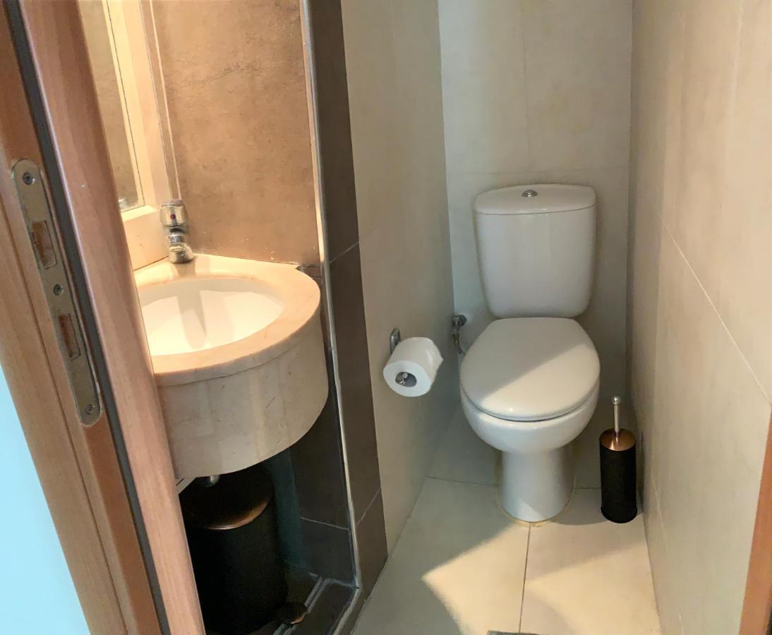 Apartment A&b And *